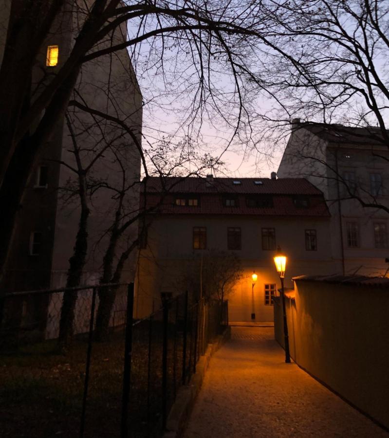Old Town Basement Apartment Prague Exterior photo