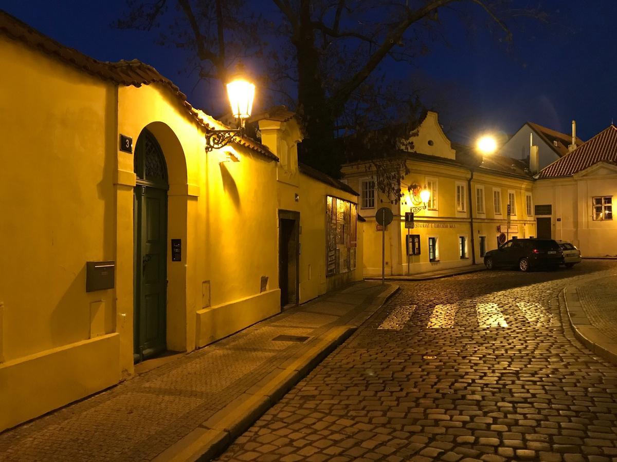 Old Town Basement Apartment Prague Exterior photo