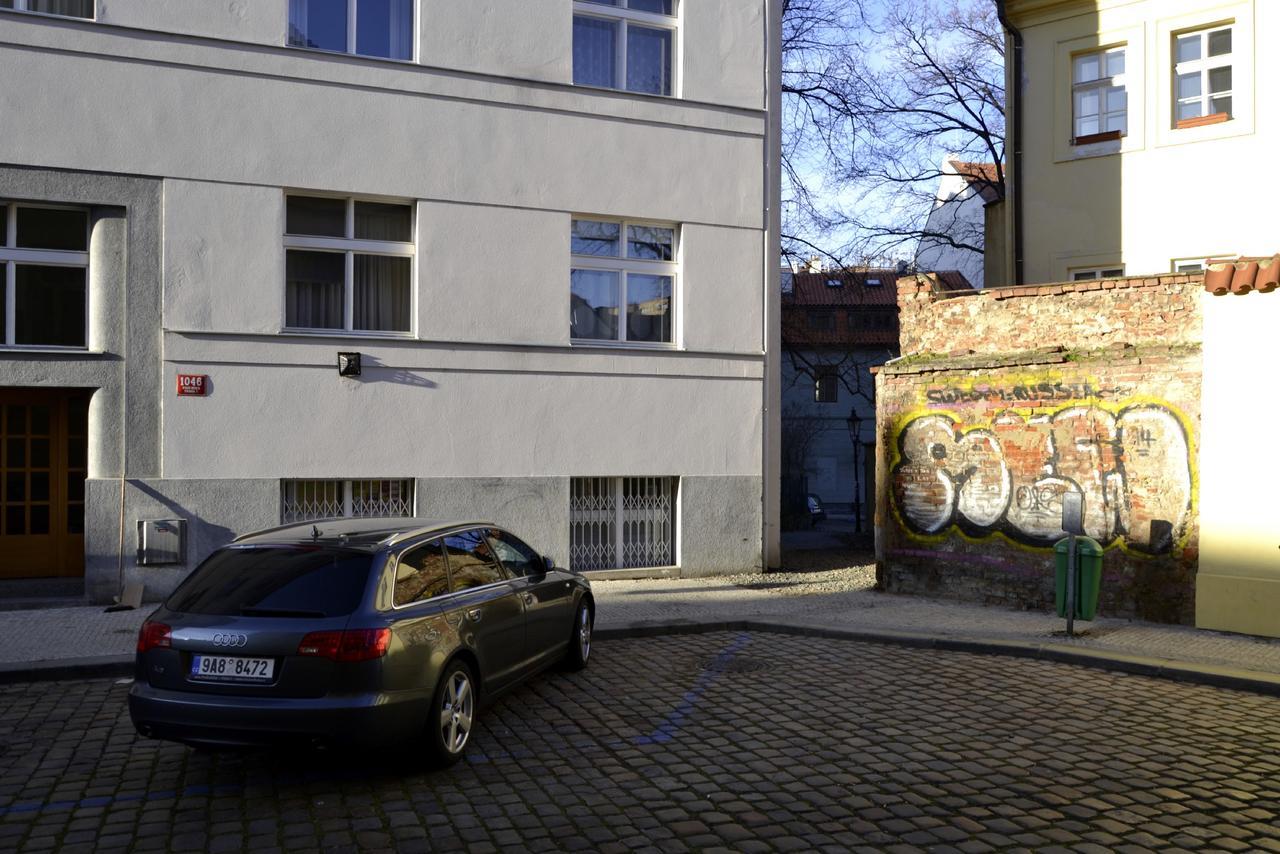 Old Town Basement Apartment Prague Exterior photo